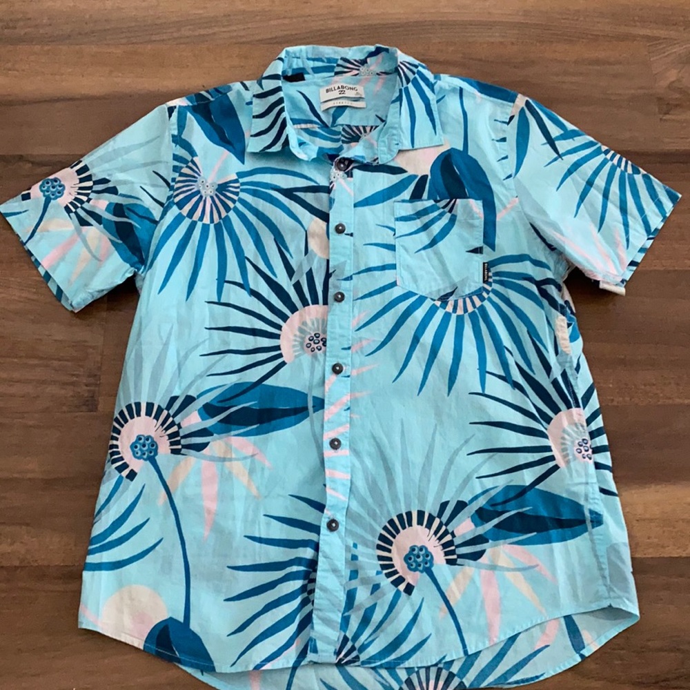 Billabong short sleeve button up